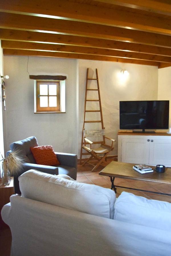 Une pause nature chez Marion et Cédric Montignac-Toupinerie Esterno foto