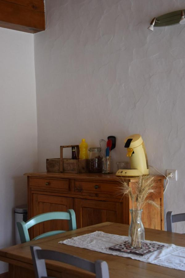 Une pause nature chez Marion et Cédric Montignac-Toupinerie Esterno foto